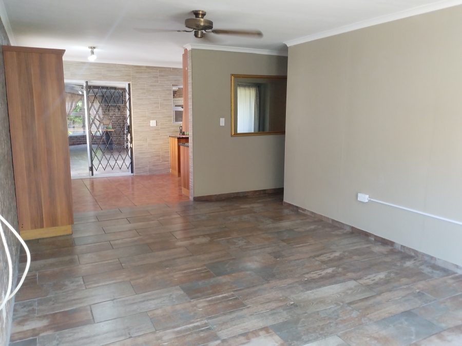 3 Bedroom Property for Sale in Heiderand Western Cape